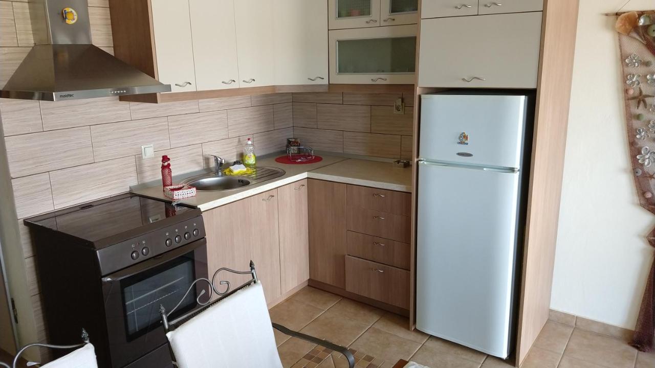 Zoe'S Apartment Nikiti  Dış mekan fotoğraf